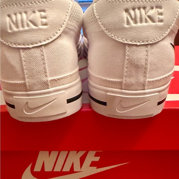 **NIB*** Nike Woman’s White Slip-On Canvas with Black Nike Swoosh- size 10 - Picture 3 of 4